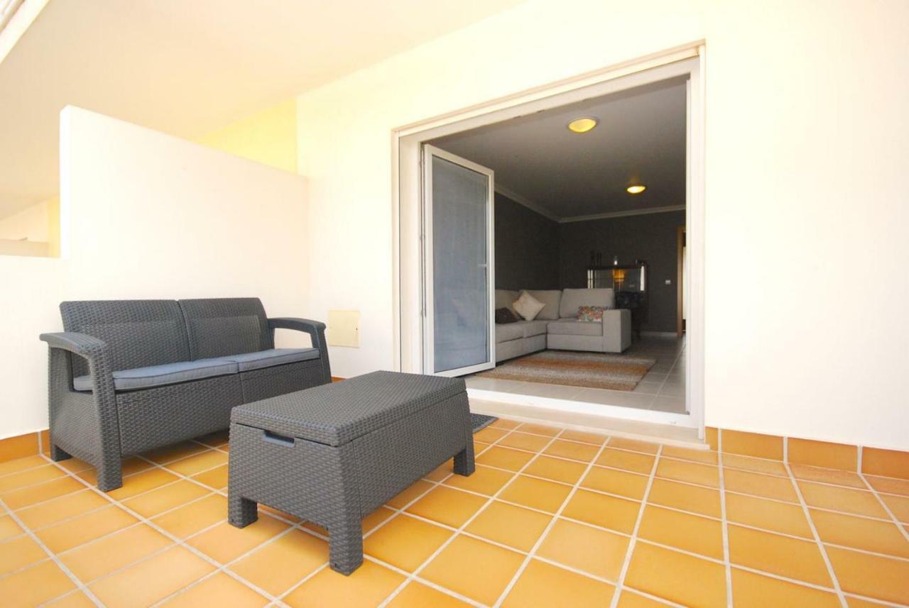 Marta Apartment - Balcony, Patio, Pool フェレル エクステリア 写真